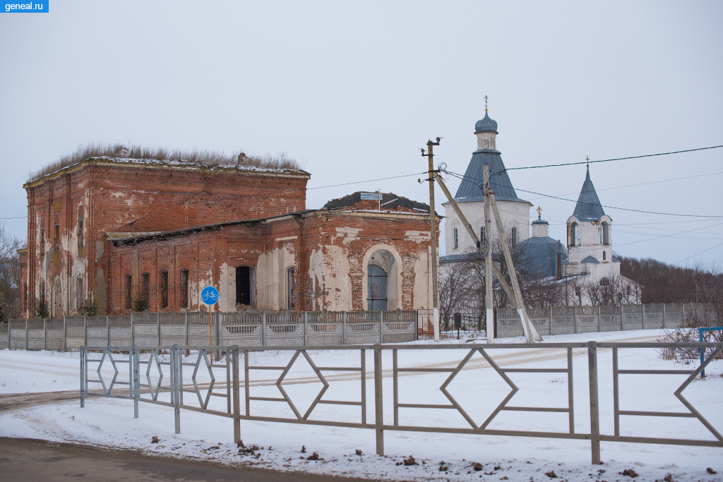 Орловская губерния. Троицкая (разрушенная) и Казанская церкви в селе Талица
