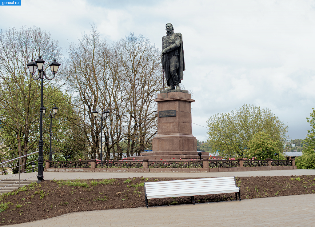 Смоленская губерния. Памятник Кутузову в Смоленске
