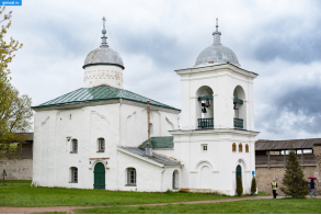 Псковская губерния. Никольский собор в Изборской крепости