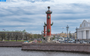 Санкт-Петербургская губерния. Ростральные колонны в Санкт-Петербурге