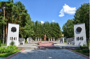 Мемориальный комплекс в селе Гавриловка 2-ая